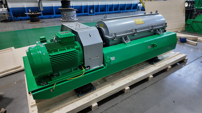 2026.06.03 Sludge dewatering centrifuge 14 inch
